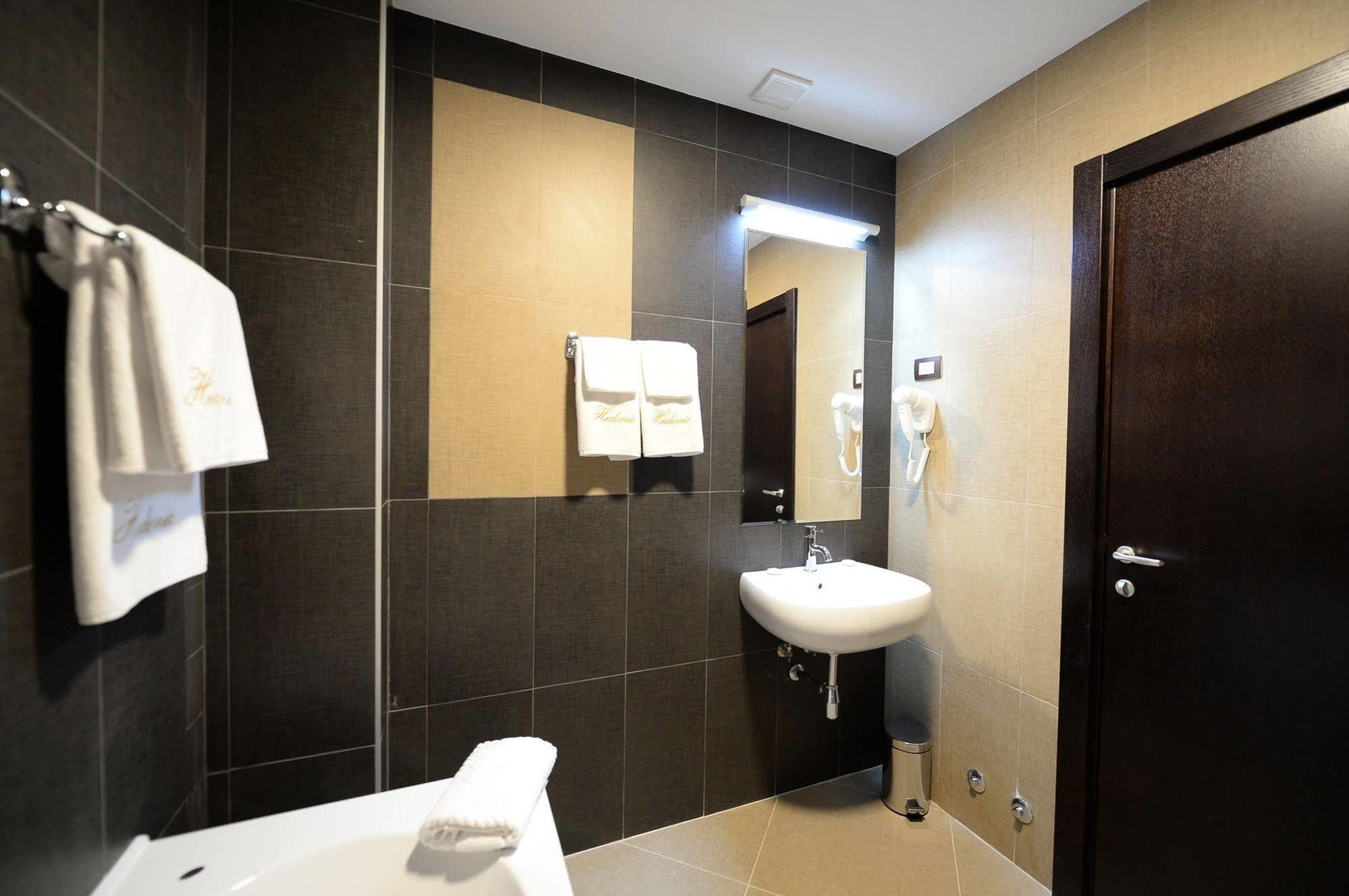 Hotel Hedonic Belgrad Exterior foto