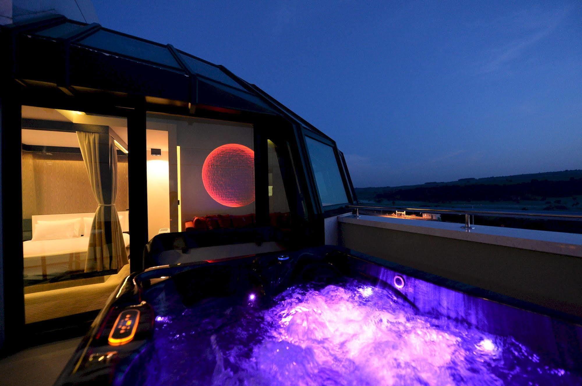 Hotel Hedonic Belgrad Exterior foto