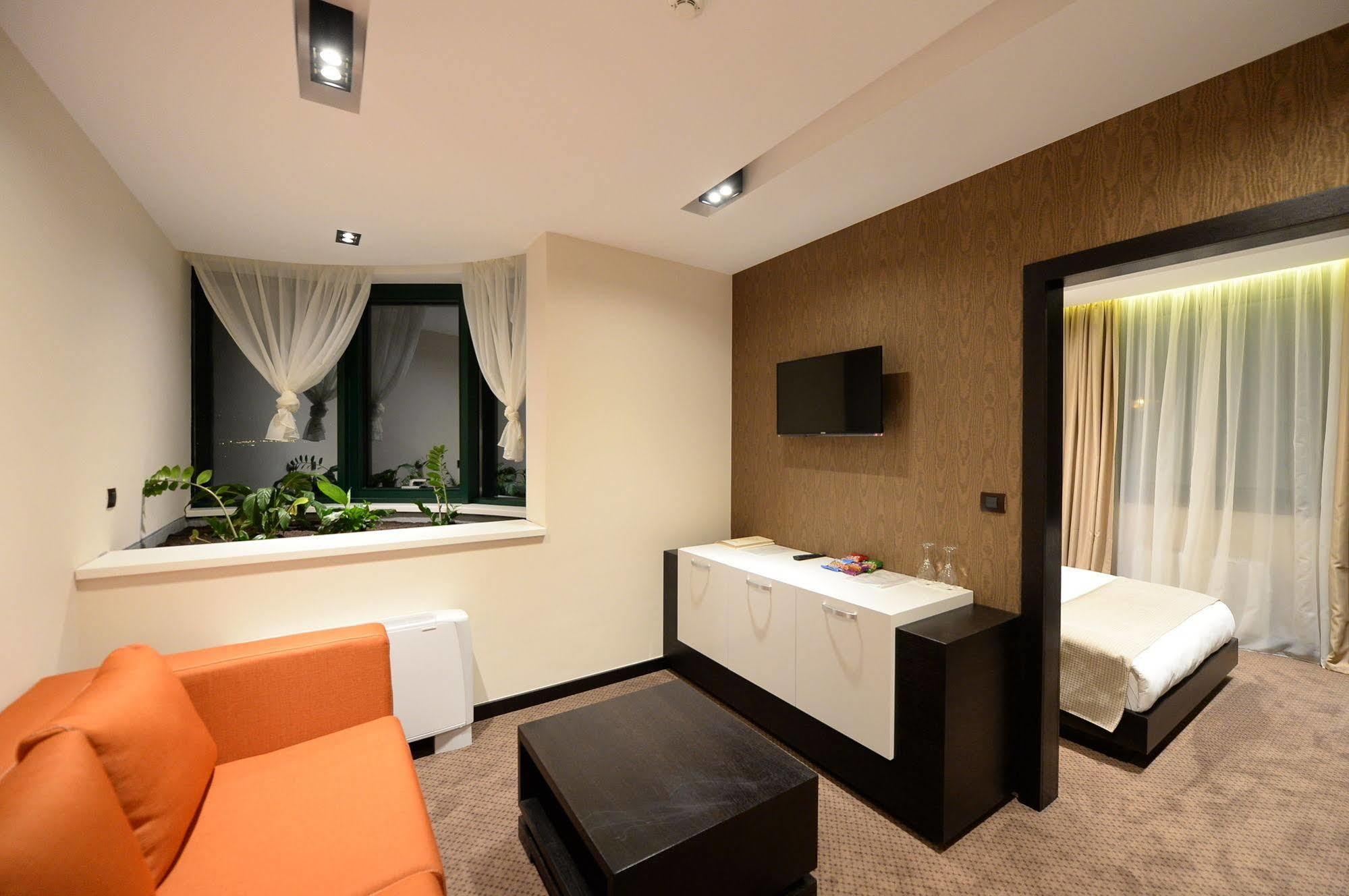 Hotel Hedonic Belgrad Exterior foto