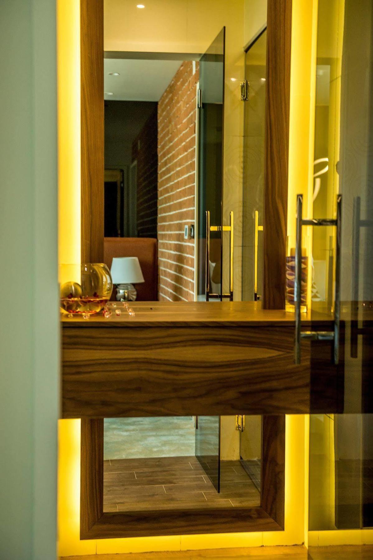 Hotel Hedonic Belgrad Exterior foto