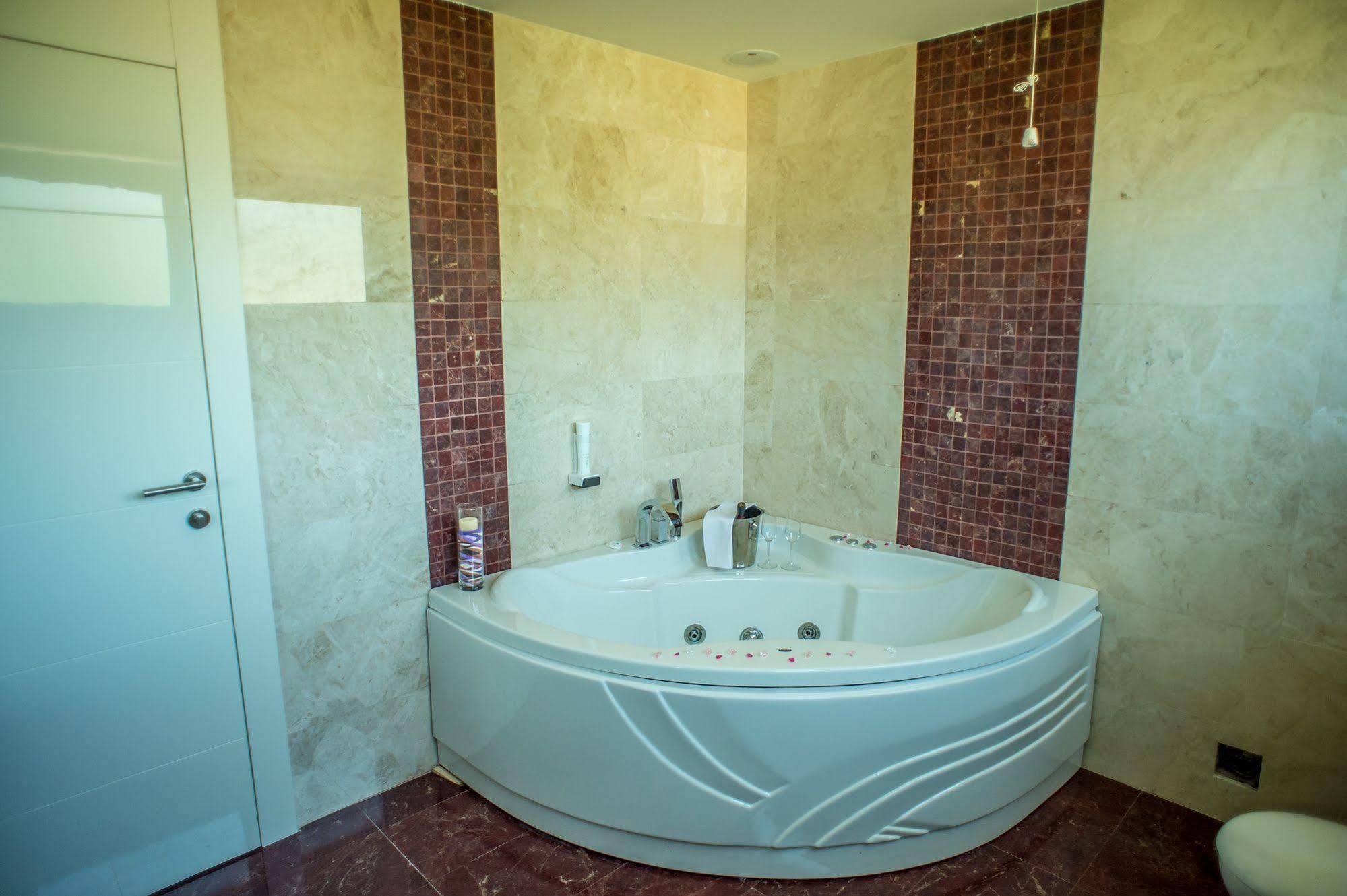 Hotel Hedonic Belgrad Exterior foto