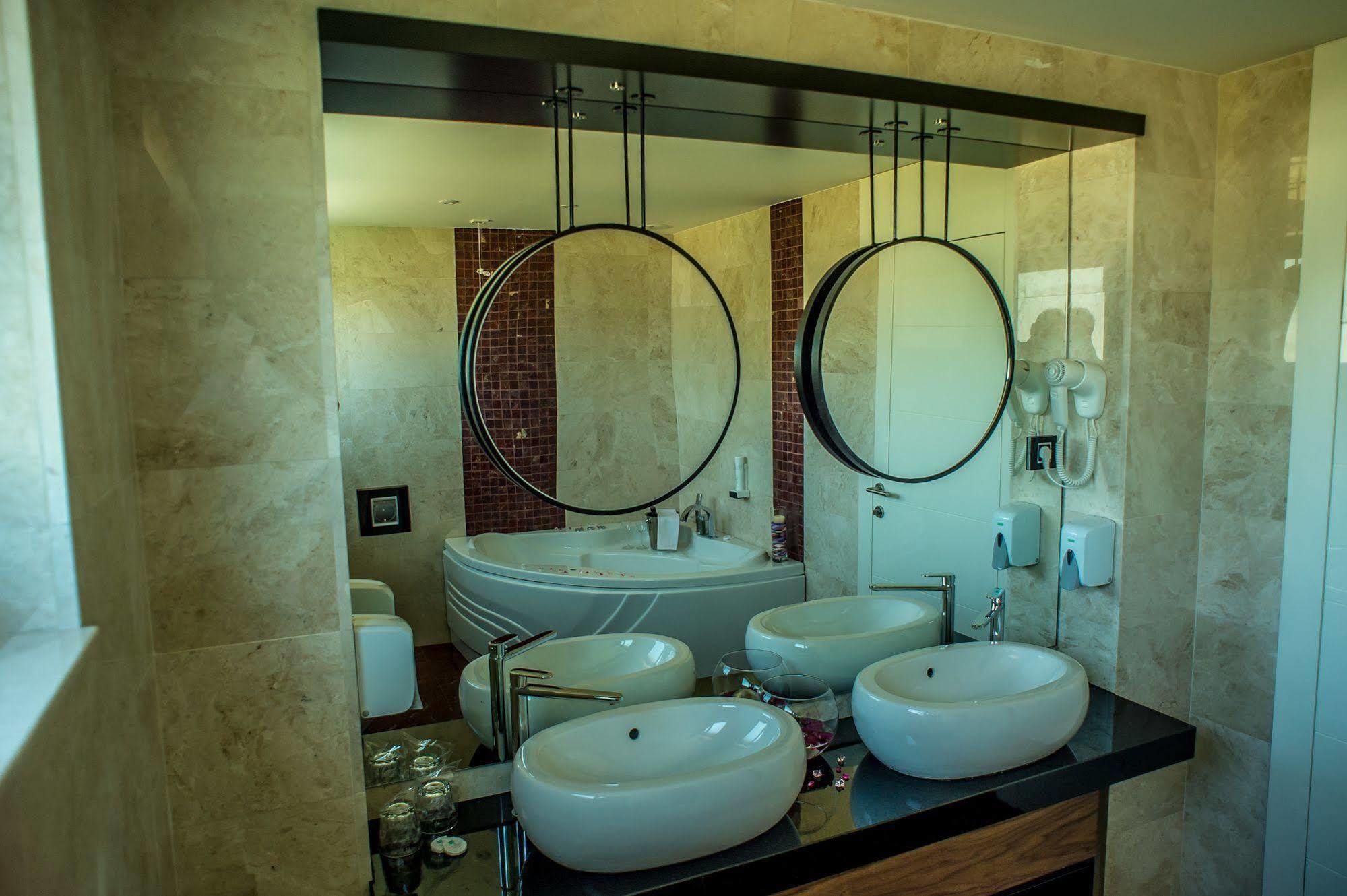 Hotel Hedonic Belgrad Exterior foto